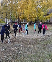 Проведение субботника в МБОУ СОШ с. Индерка