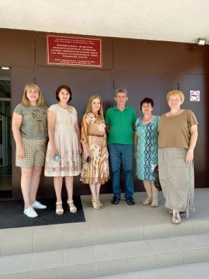 Посещение школьного музея членами жюри из Пензы